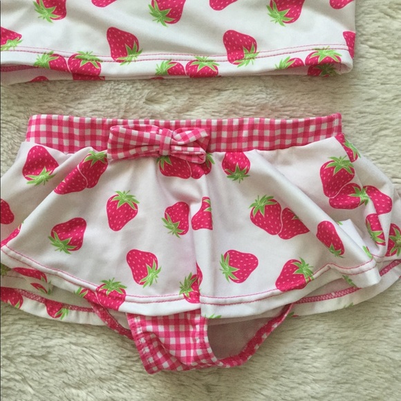 SOLD❌Strawberry two piece bathing suit - Picture 5 of 8